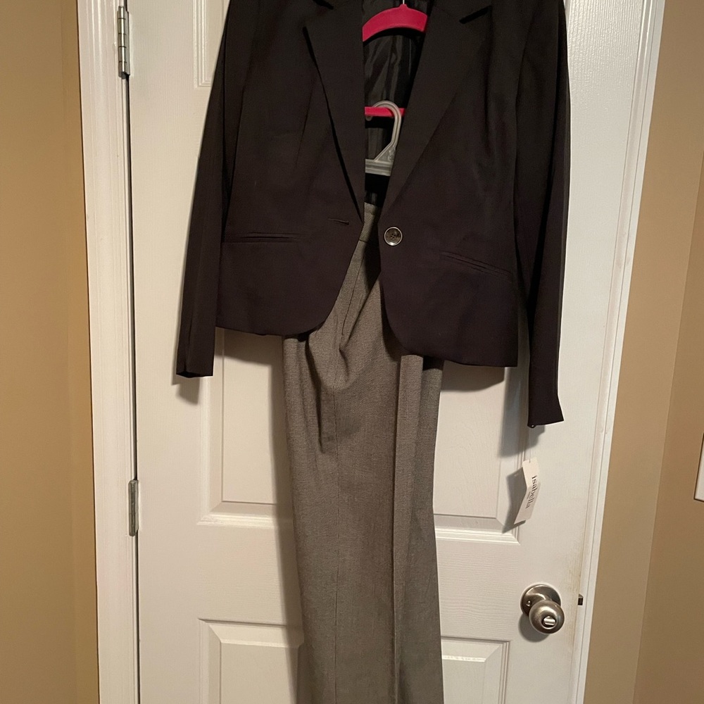 I’m a small business owner and I’m trying to sell my products on poshmark